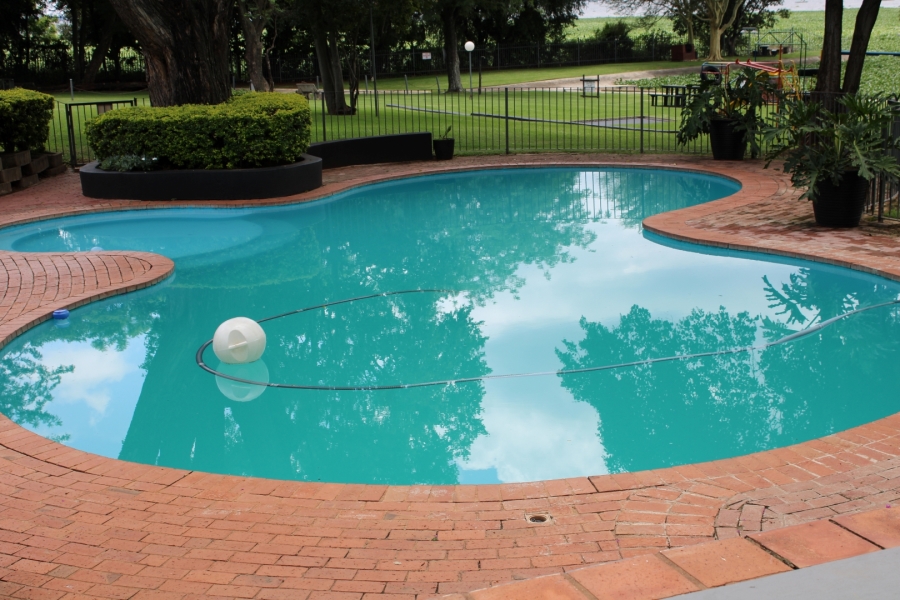 2 Bedroom Property for Sale in Montego Bay North West